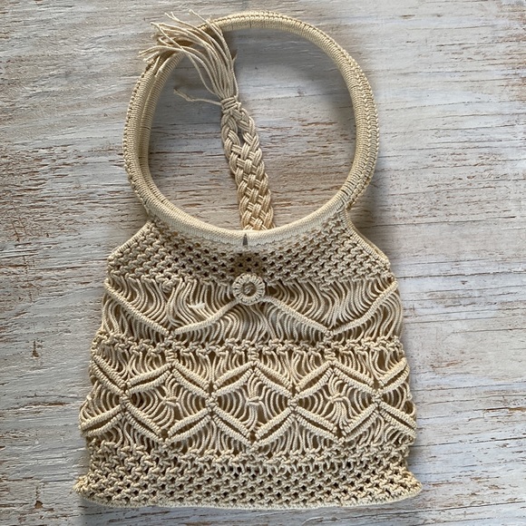 Macrame Bag with round handles - Picture 5 of 9